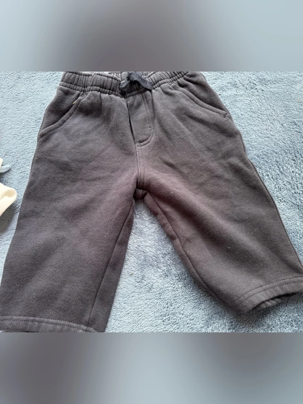 Gymboree fleece sweatpants black and Carters zip up fleece sweatshirt baby boy